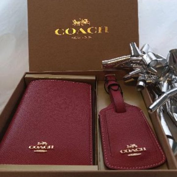 Coach Accessories - Copy-(Last Set) New Coach Passport Holder/Luggage Tag Set.